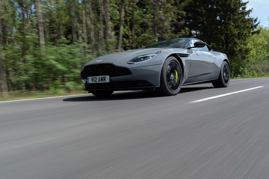  Aston Martin DB11 AMR 2018 года  (WW) (фото 31 из 43)